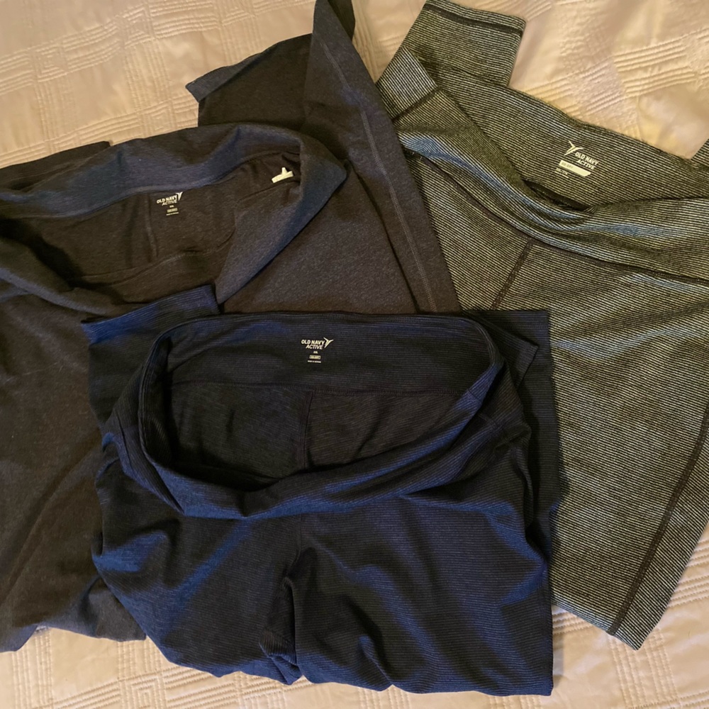 ❗️Bundle❗️3 pair XXL NWOT Old Navy high waisted work out leggings